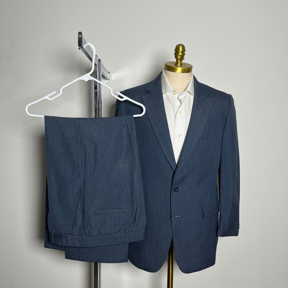 Hart Schaffner & Marx Suit Mens 40R 34W Blue Pinstripe Viracle Vintage 2-Button